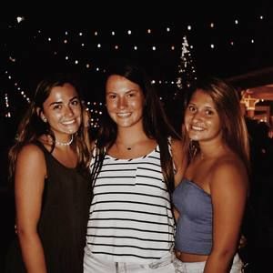 Meet your Posher, Lily